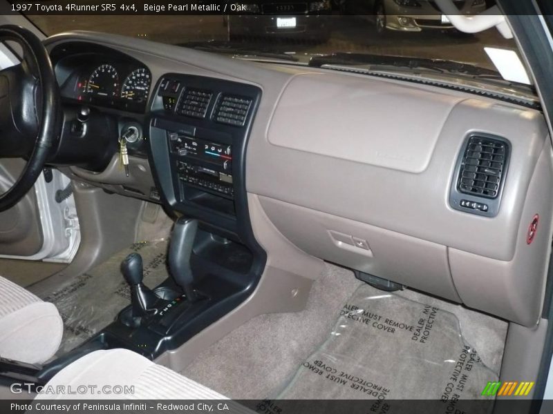 Beige Pearl Metallic / Oak 1997 Toyota 4Runner SR5 4x4