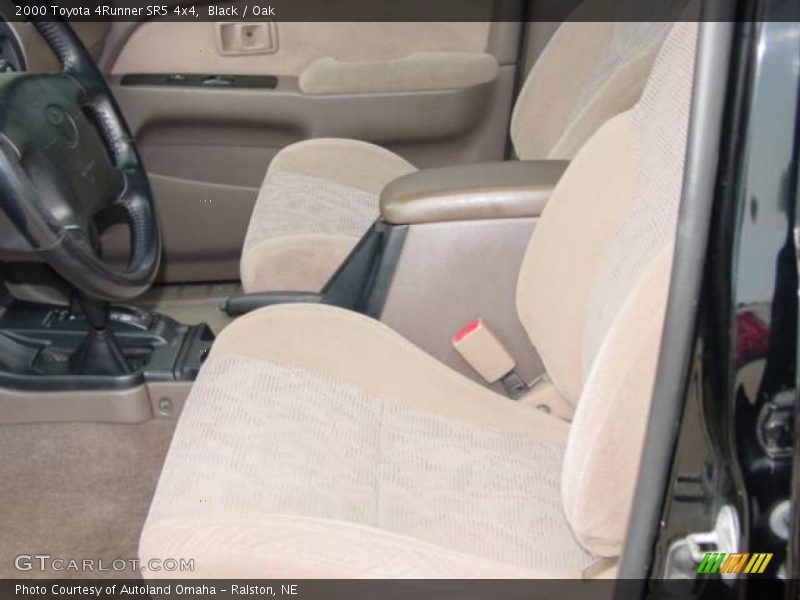 Black / Oak 2000 Toyota 4Runner SR5 4x4