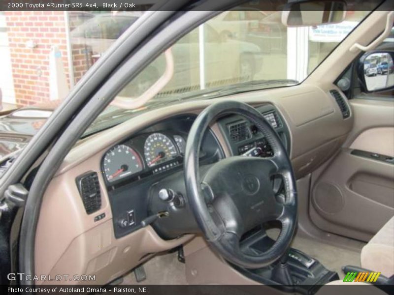 Black / Oak 2000 Toyota 4Runner SR5 4x4