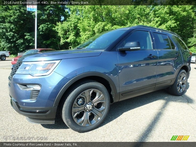 Front 3/4 View of 2018 Explorer Sport 4WD