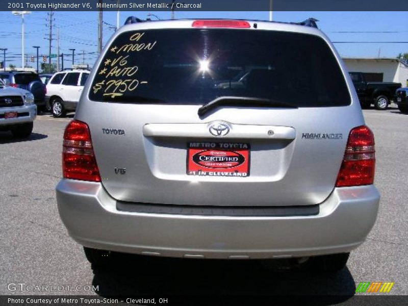 Millennium Silver Metallic / Charcoal 2001 Toyota Highlander V6