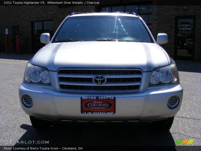 Millennium Silver Metallic / Charcoal 2001 Toyota Highlander V6