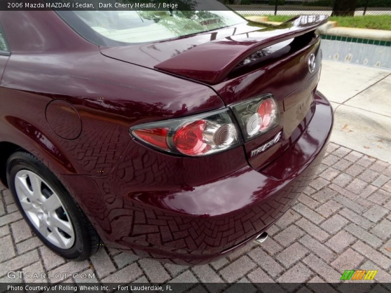 Dark Cherry Metallic / Beige 2006 Mazda MAZDA6 i Sedan