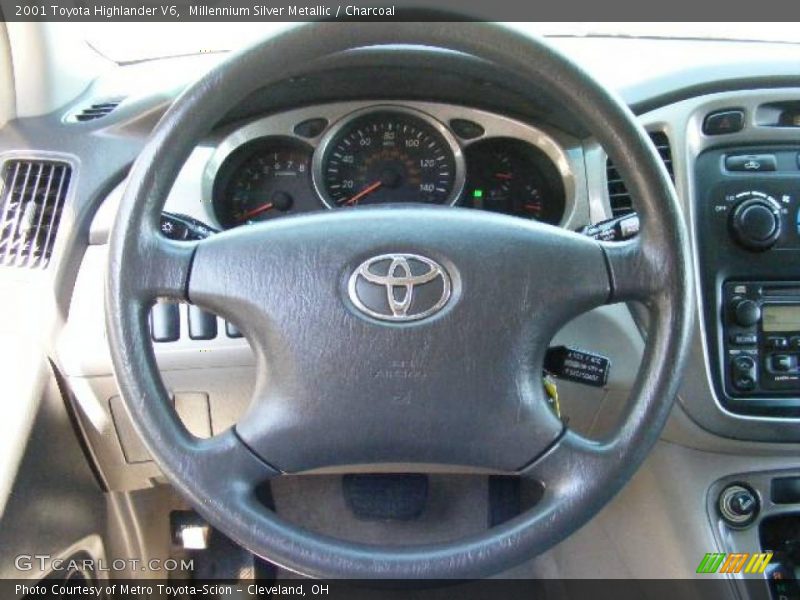 Millennium Silver Metallic / Charcoal 2001 Toyota Highlander V6