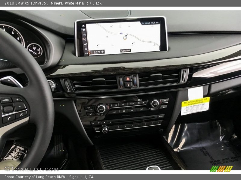 Mineral White Metallic / Black 2018 BMW X5 sDrive35i