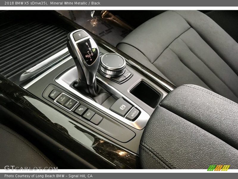 Mineral White Metallic / Black 2018 BMW X5 sDrive35i