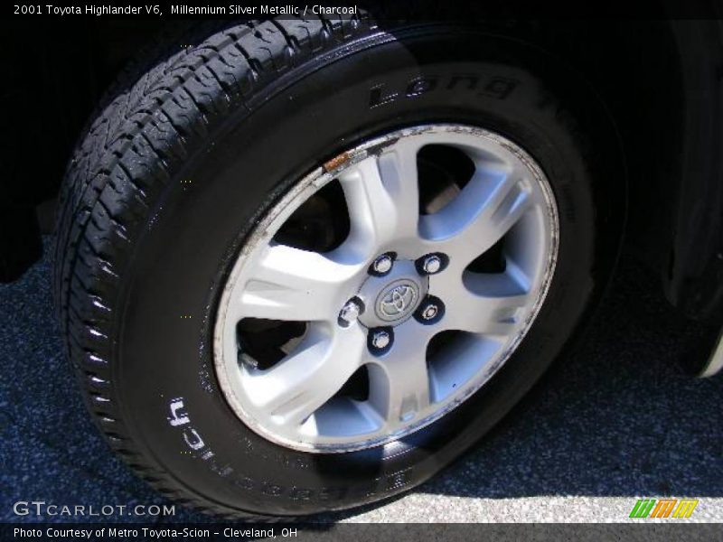 Millennium Silver Metallic / Charcoal 2001 Toyota Highlander V6