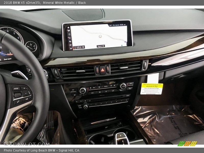 Mineral White Metallic / Black 2018 BMW X5 sDrive35i