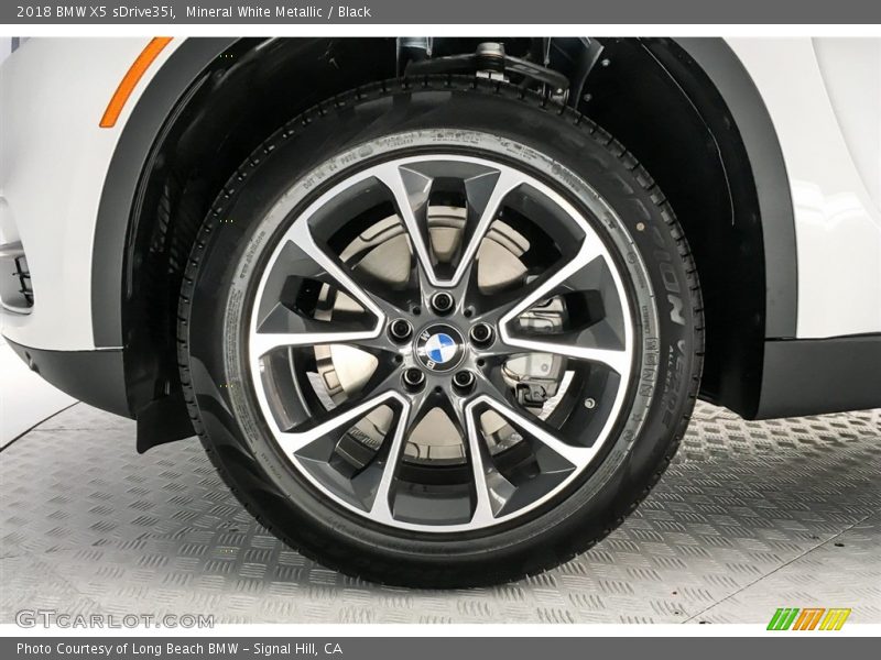 Mineral White Metallic / Black 2018 BMW X5 sDrive35i