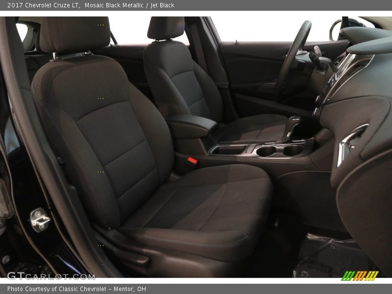 Mosaic Black Metallic / Jet Black 2017 Chevrolet Cruze LT