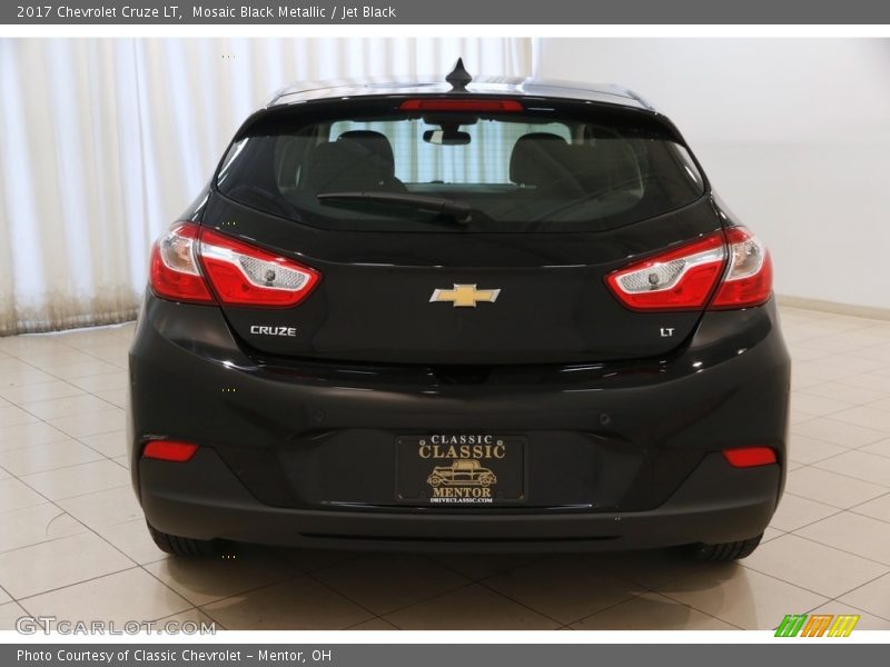 Mosaic Black Metallic / Jet Black 2017 Chevrolet Cruze LT