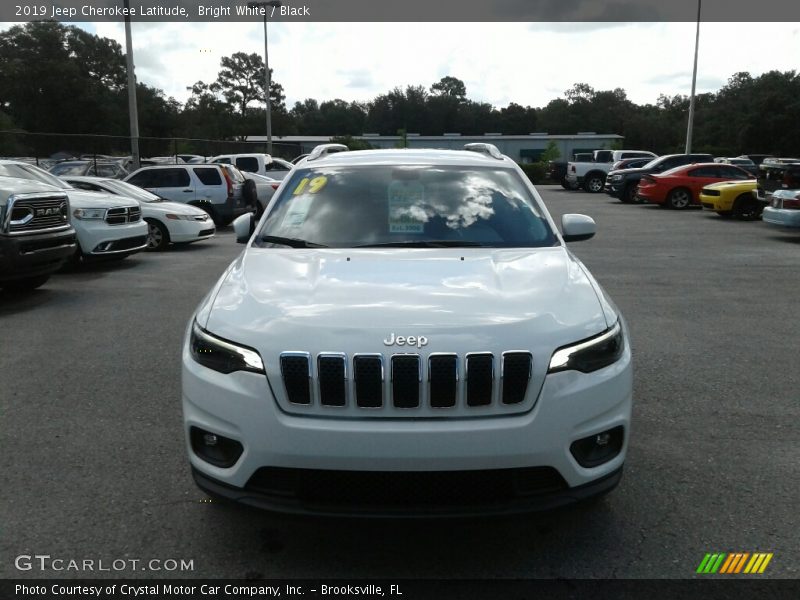 Bright White / Black 2019 Jeep Cherokee Latitude