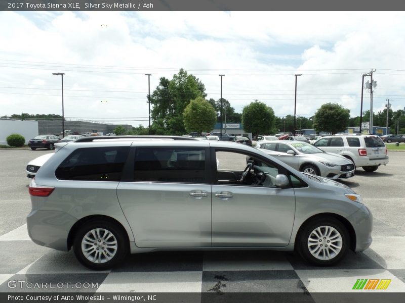 Silver Sky Metallic / Ash 2017 Toyota Sienna XLE