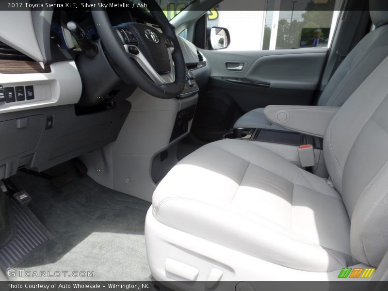 Silver Sky Metallic / Ash 2017 Toyota Sienna XLE