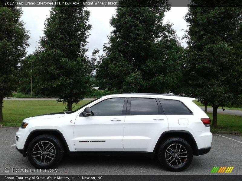 Bright White / Black 2017 Jeep Grand Cherokee Trailhawk 4x4