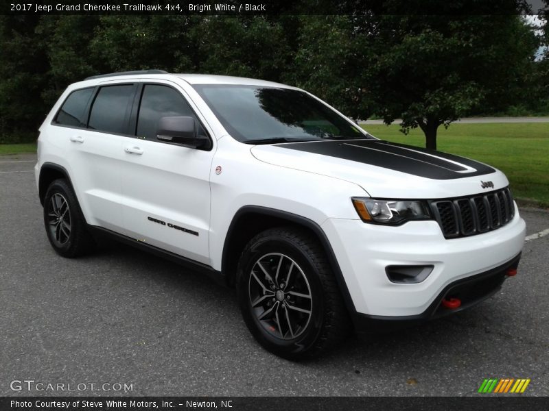 Bright White / Black 2017 Jeep Grand Cherokee Trailhawk 4x4