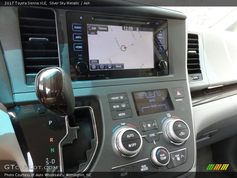 Silver Sky Metallic / Ash 2017 Toyota Sienna XLE