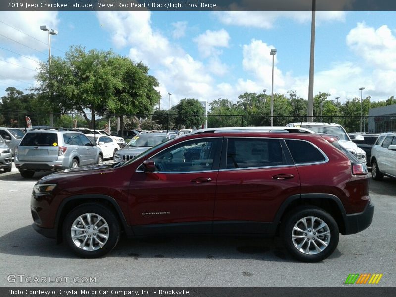 Velvet Red Pearl / Black/Light Frost Beige 2019 Jeep Cherokee Latitude