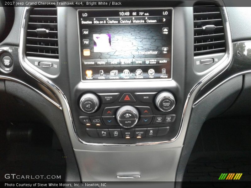 Bright White / Black 2017 Jeep Grand Cherokee Trailhawk 4x4