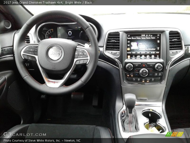 Bright White / Black 2017 Jeep Grand Cherokee Trailhawk 4x4