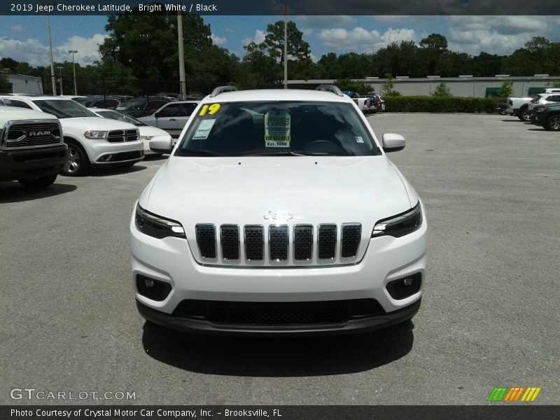 Bright White / Black 2019 Jeep Cherokee Latitude