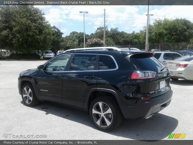 Diamond Black Crystal Pearl / Black/Ski Grey 2019 Jeep Cherokee Limited