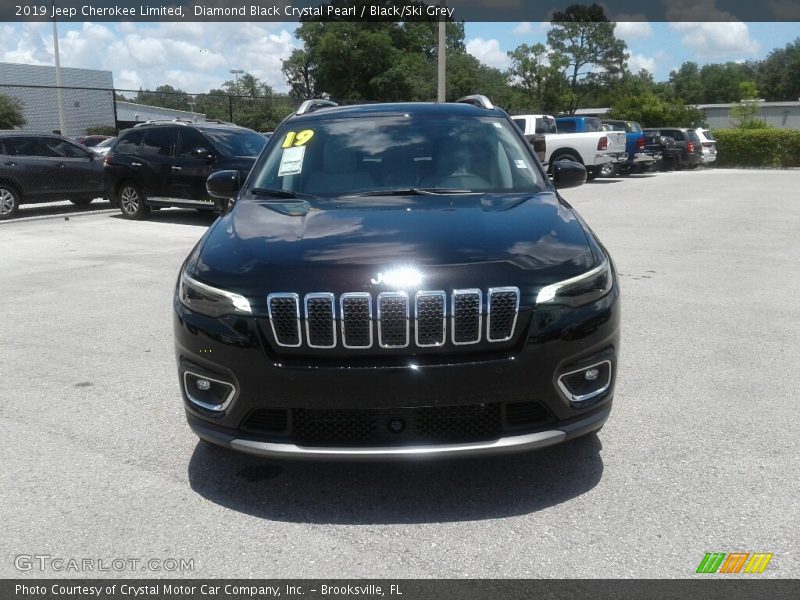 Diamond Black Crystal Pearl / Black/Ski Grey 2019 Jeep Cherokee Limited