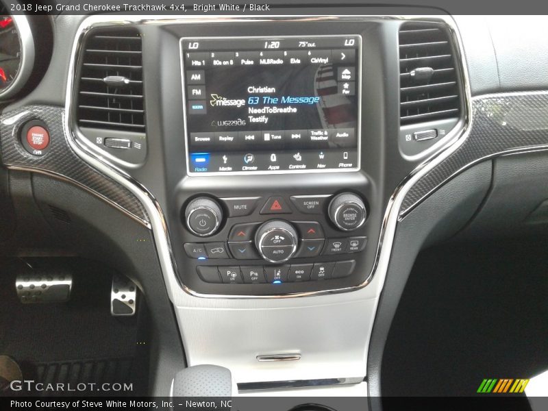 Controls of 2018 Grand Cherokee Trackhawk 4x4