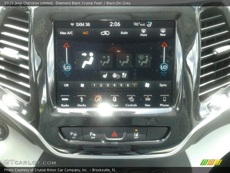 Diamond Black Crystal Pearl / Black/Ski Grey 2019 Jeep Cherokee Limited
