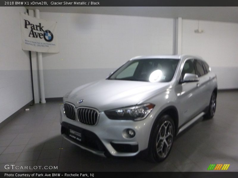 Glacier Silver Metallic / Black 2018 BMW X1 xDrive28i