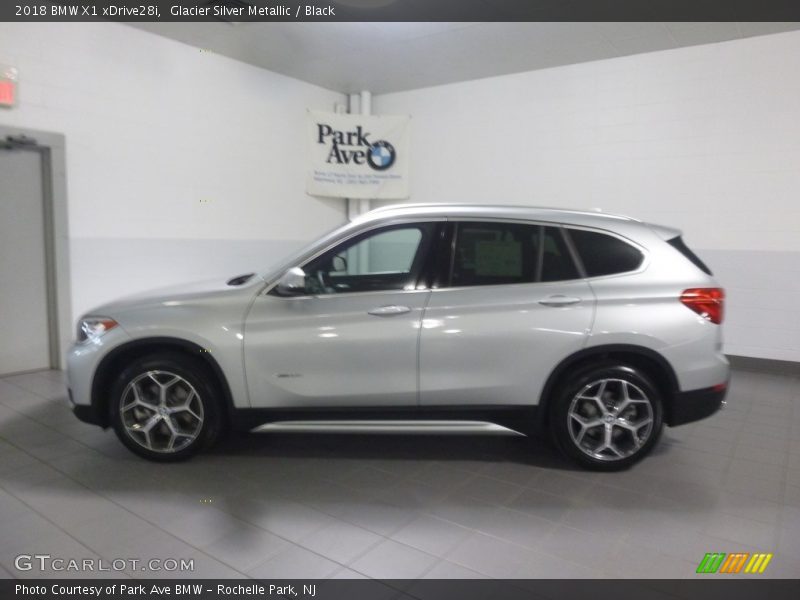 Glacier Silver Metallic / Black 2018 BMW X1 xDrive28i