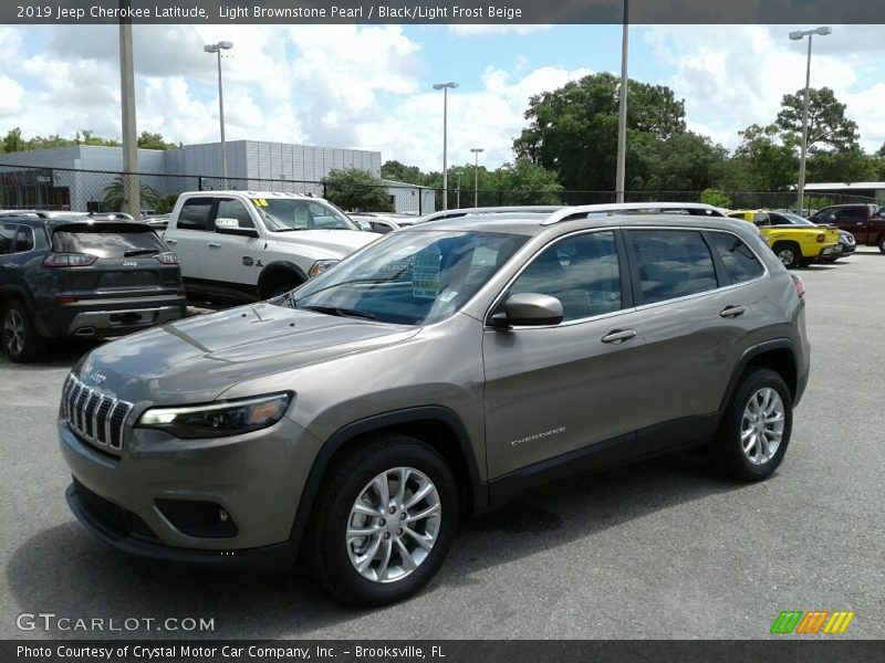 Light Brownstone Pearl / Black/Light Frost Beige 2019 Jeep Cherokee Latitude