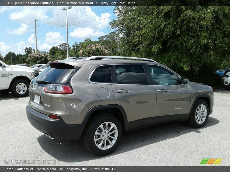 Light Brownstone Pearl / Black/Light Frost Beige 2019 Jeep Cherokee Latitude
