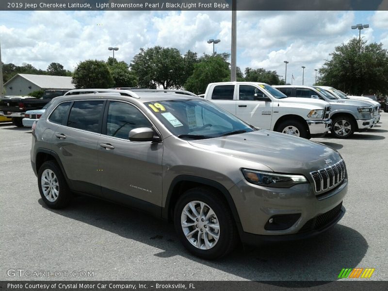 Light Brownstone Pearl / Black/Light Frost Beige 2019 Jeep Cherokee Latitude