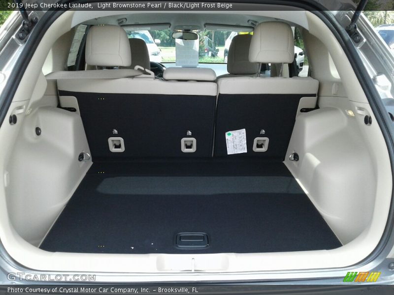 Light Brownstone Pearl / Black/Light Frost Beige 2019 Jeep Cherokee Latitude