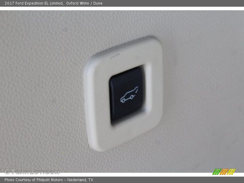 Oxford White / Dune 2017 Ford Expedition EL Limited
