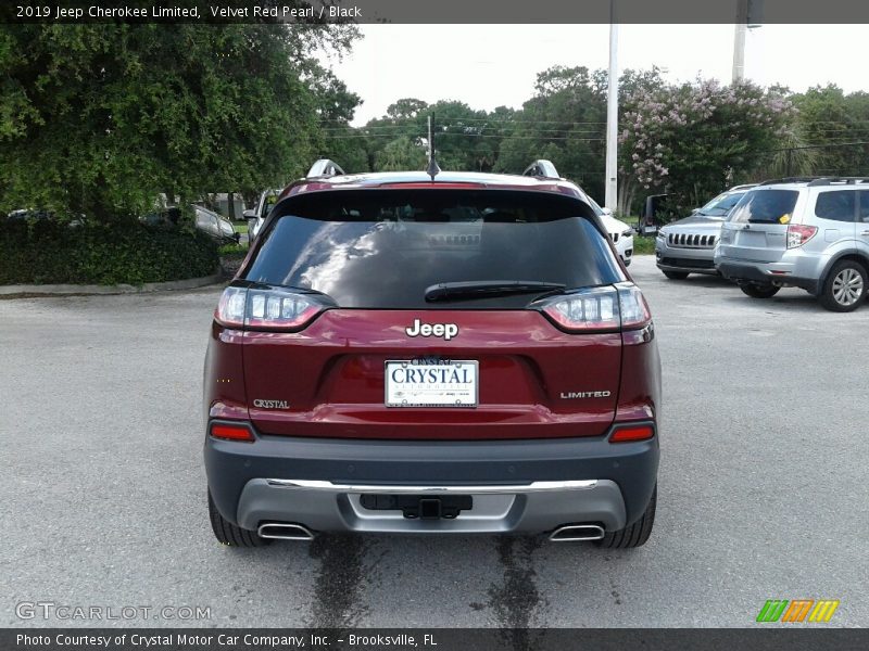 Velvet Red Pearl / Black 2019 Jeep Cherokee Limited