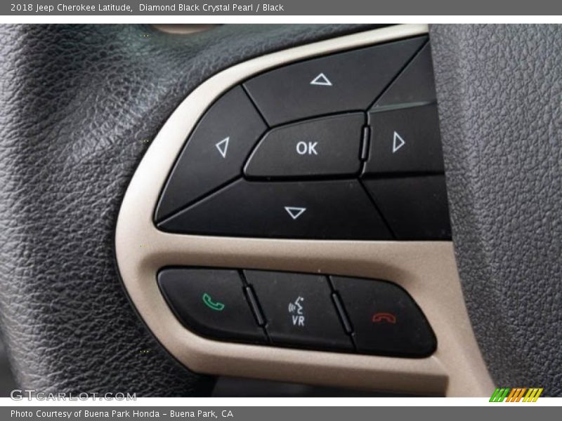 Diamond Black Crystal Pearl / Black 2018 Jeep Cherokee Latitude