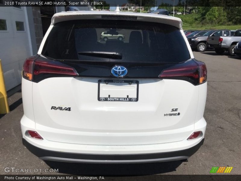 Super White / Black 2018 Toyota RAV4 SE AWD Hybrid