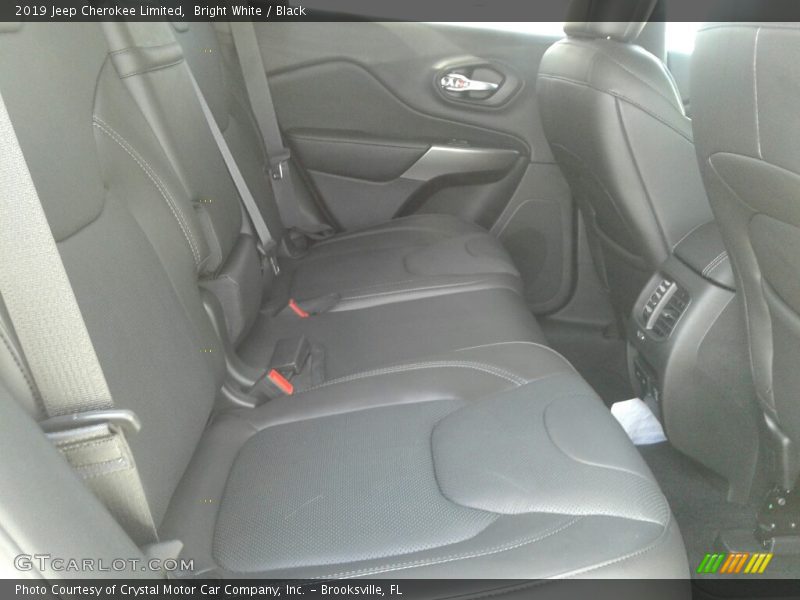 Bright White / Black 2019 Jeep Cherokee Limited