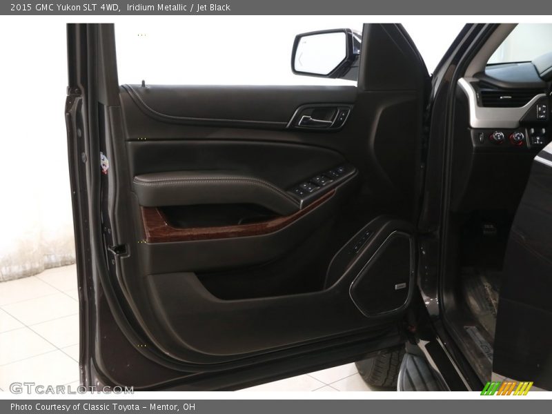 Iridium Metallic / Jet Black 2015 GMC Yukon SLT 4WD