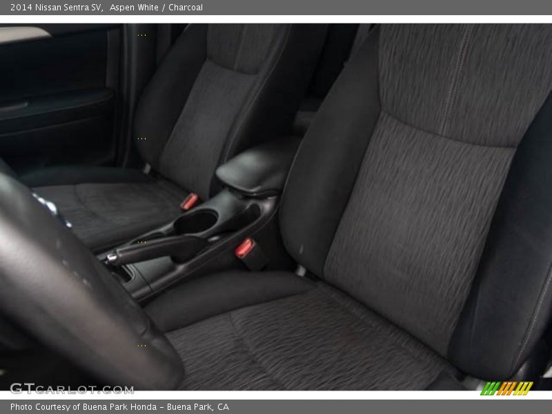 Aspen White / Charcoal 2014 Nissan Sentra SV