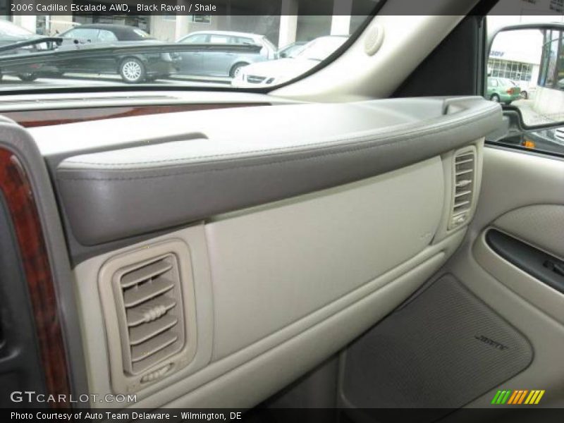Black Raven / Shale 2006 Cadillac Escalade AWD