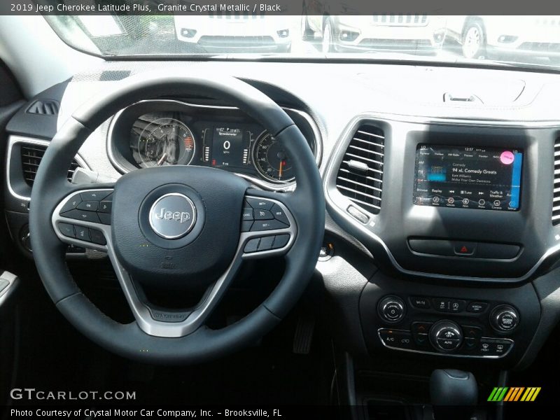 Granite Crystal Metallic / Black 2019 Jeep Cherokee Latitude Plus