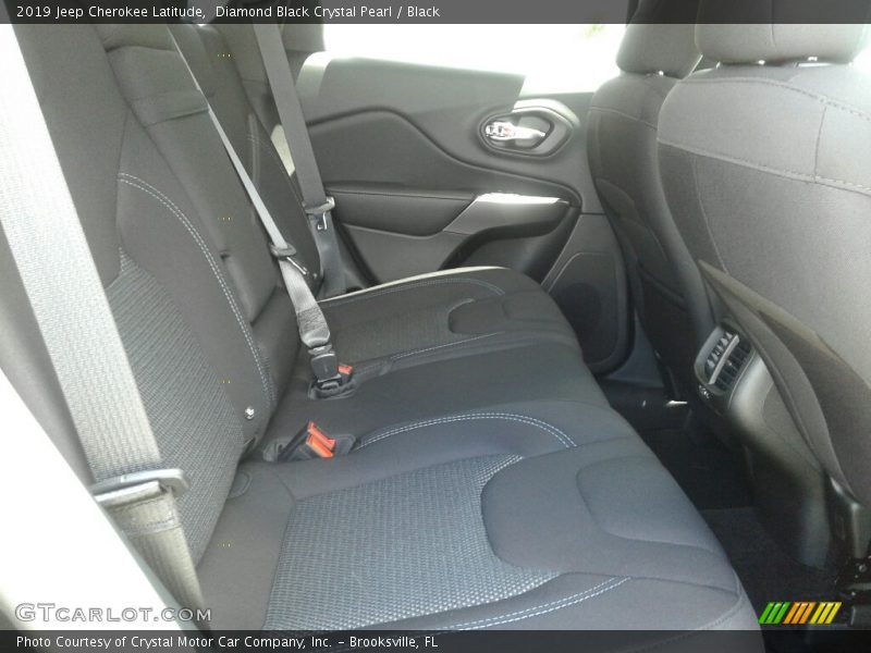 Diamond Black Crystal Pearl / Black 2019 Jeep Cherokee Latitude