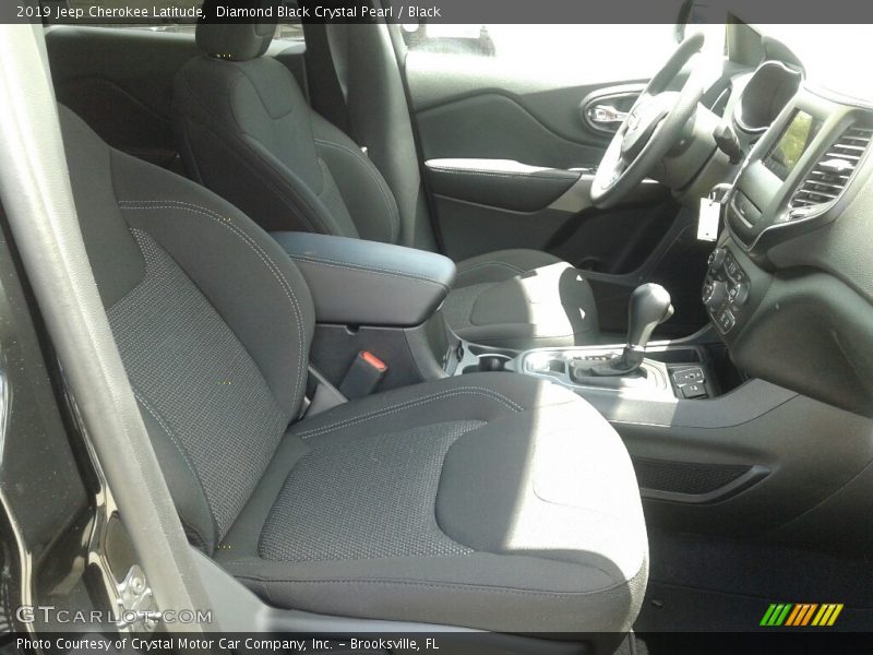 Diamond Black Crystal Pearl / Black 2019 Jeep Cherokee Latitude