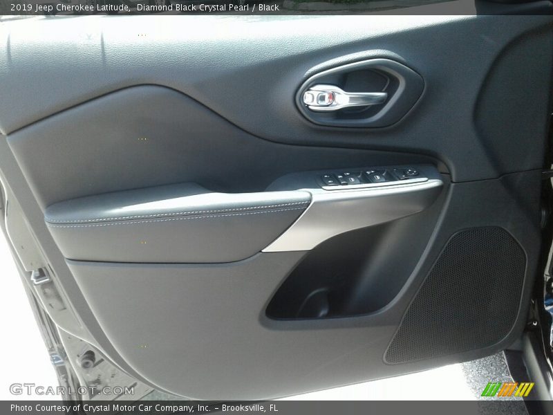 Diamond Black Crystal Pearl / Black 2019 Jeep Cherokee Latitude