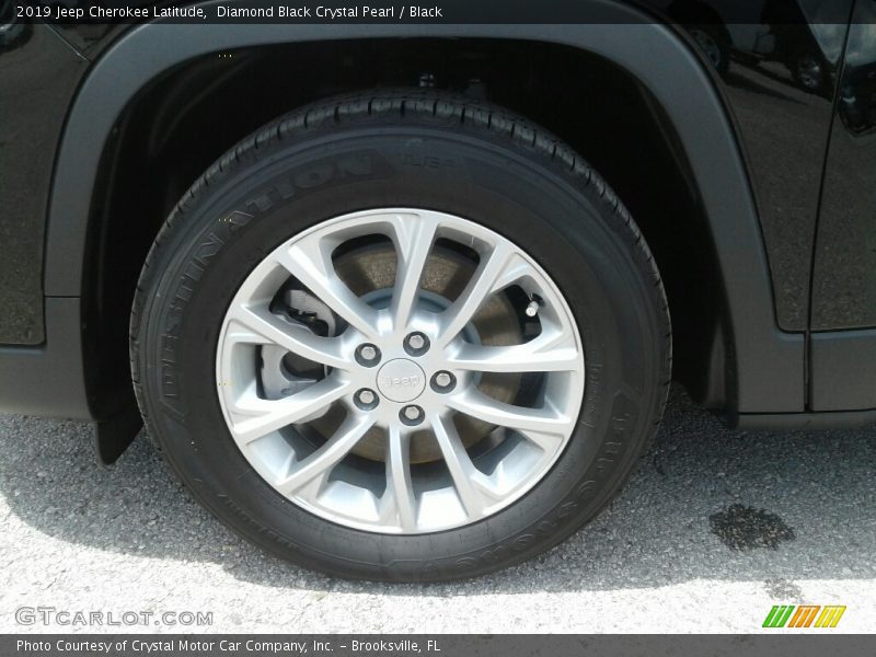 Diamond Black Crystal Pearl / Black 2019 Jeep Cherokee Latitude