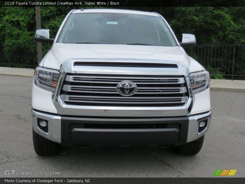 Super White / Black 2018 Toyota Tundra Limited CrewMax 4x4