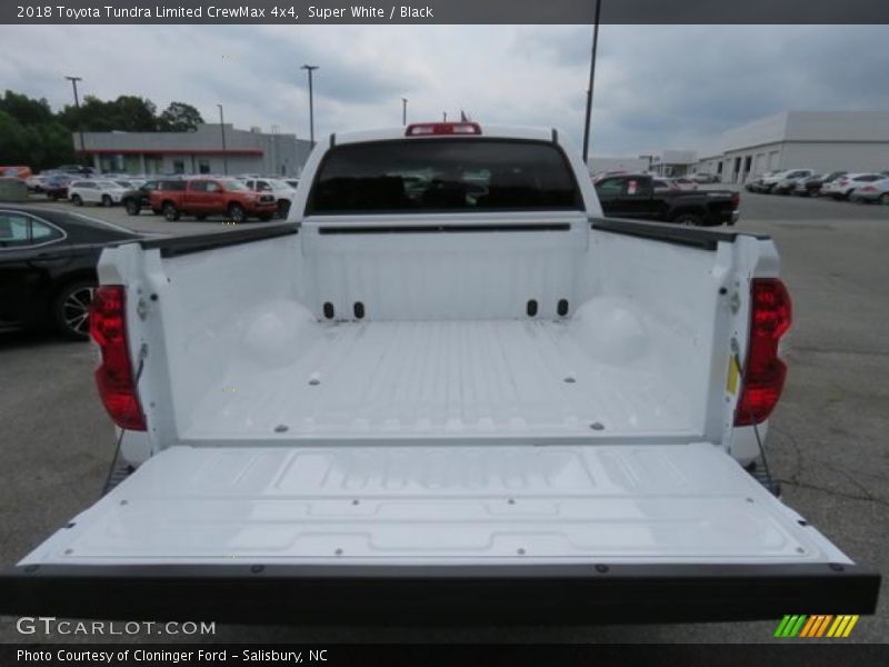 Super White / Black 2018 Toyota Tundra Limited CrewMax 4x4